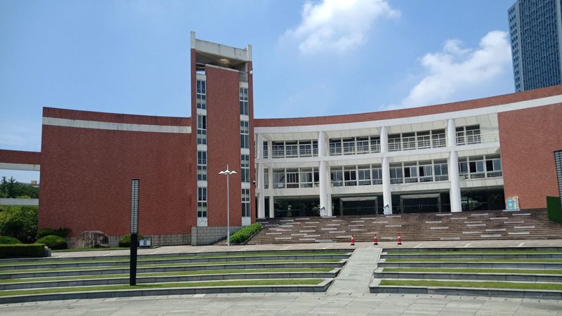 PCB打样与批量生产：最小线宽线距差异解析